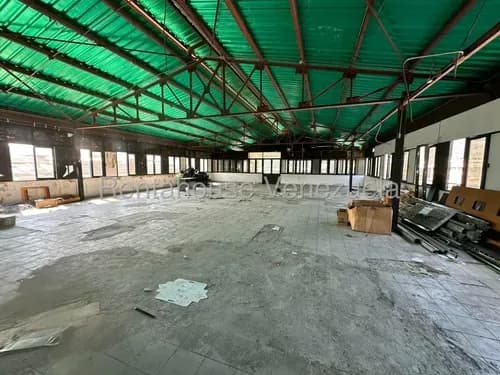 Alquiler De Edificio Comercial - Galpón - Oficina Zona Industrial De La Trinidad L.p