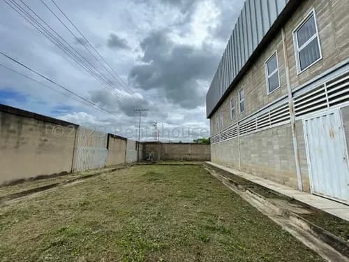 Consigue Galpón En Alquiler En Zona Industrial De Santa Cruz De Aragua Con 17500 Mtrs2 De Terreno 3100 Mtrs2 De Nave Tanque Subterráneo Filtro Nela 26-1146