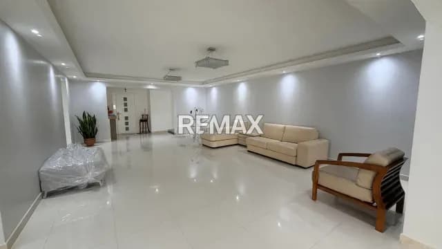 Apartamento de Lujo en Alquiler, Las Mercedes.