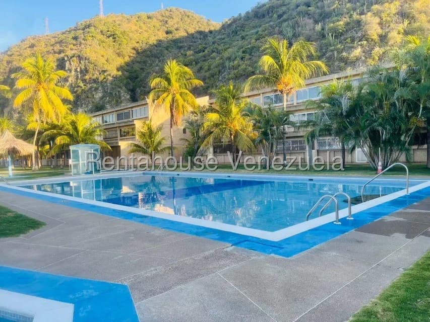 Apartamento (1 Nivel) en Alquiler en Tanaguarenas, Vargas