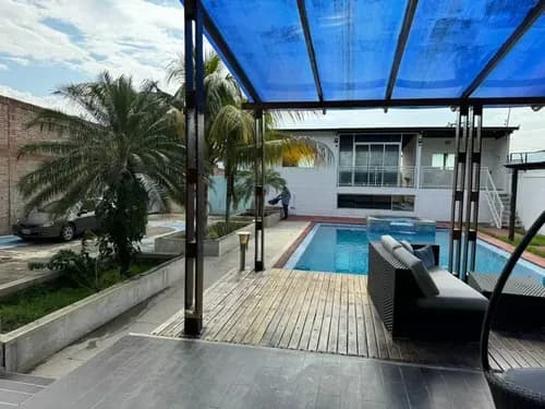 Vendo Exclusiva Casa Residencial De Lujo En Las Morochas I, Hermosas Áreas Sociales De Élite. Terraza. Rg. Casa Club Tipo Discoteca Con Luces Y Tarima. Pisos De Mármol Y Madera. Casa De Invitados