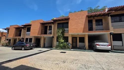 Townhouse En Venta Res Montelibano Mañongo Jc-lp
