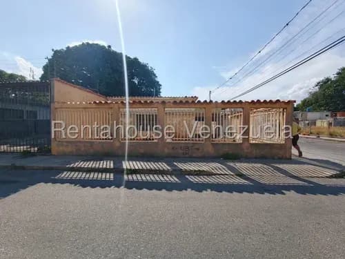 Yolmar Mendoza Ofrece En Venta Casa Comercial, En El Centro-oeste De Barquisimeto. Ideal Para Emprender Su Negocio.