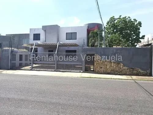Oportunidad De Inversión - Casa Multinivel Pie De Calle - 463m2 - Local Comercial