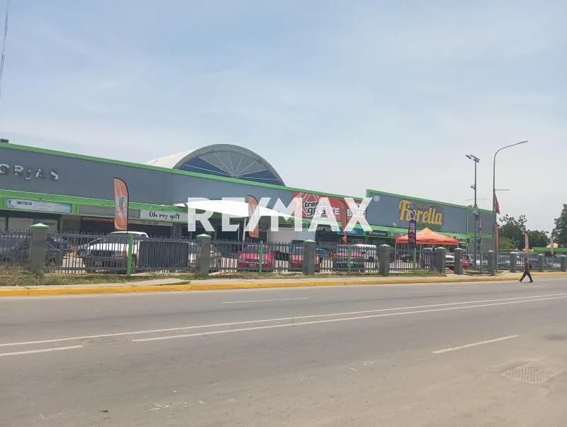 Local en alquiler PB en el Centro Comercial Borjas, Carretera H de Cabimas