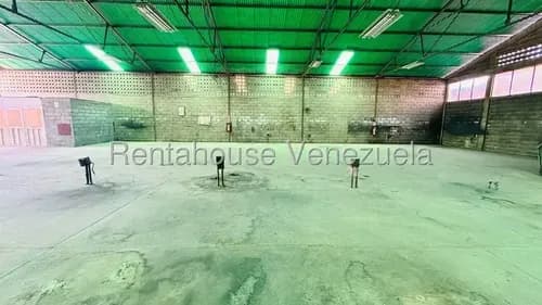 Excelente Oportunidad De Invertir En Un Galpon De 1000mtrs En Zona Industrial 1 Barquisimeto. Monica Carrasquel Asesor Inmobiliarrio