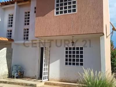 Townhouse en Venta Urbanización Lomas de Margarita
