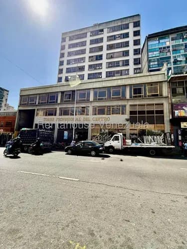 Oficina En Alquiler Urb. Parroquia Santa Rosalia. 26-13681 Neyla Cedeño