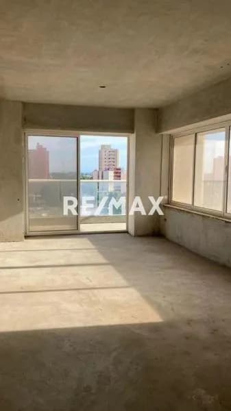 EDIFICIO RESIDENCIAL TORRE 9, APTO 11A CON BALCON