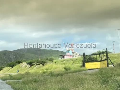 Mehilyn Perez Vende Terreno Estratégico Con Ubicación Privilegiada Para Establecimiento Comercial O Empresarial Zona Industrial 2 Barquisimeto,lara