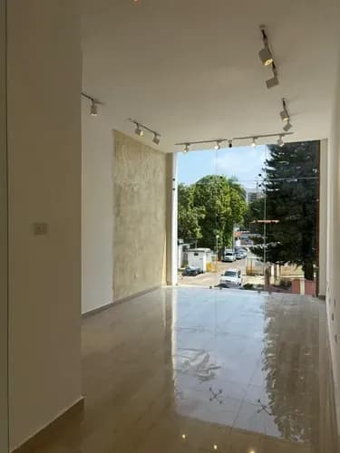 (gb989) En Alquiler Local Comercial En Cc Epica Urbanización La Viña