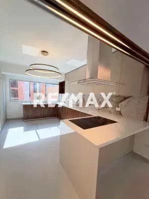 EN ALQUILER MODERNO APARTAMENTO A ESTRENAR URB LA ARBOLEDA MARACAY