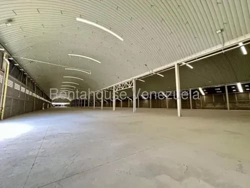 Daniela Linarez Alquila Galpón Industrial Moderno En Un Área De Almacenamiento De 9164 M2, Áreas Administrativas, Planta Eléctrica, Ubicado En Zona Industrial 2 Barquisimeto