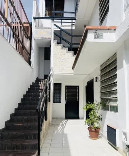 Venta California Norte Oportunidad De Inversión: Vivienda Multifamiliar (quinta/edificio) De 6 Apartamentos. Ideal Para Alquiler Con Airbnb Y Booking.com. Ubicación Estratégica De Alta Rentabilidad.
