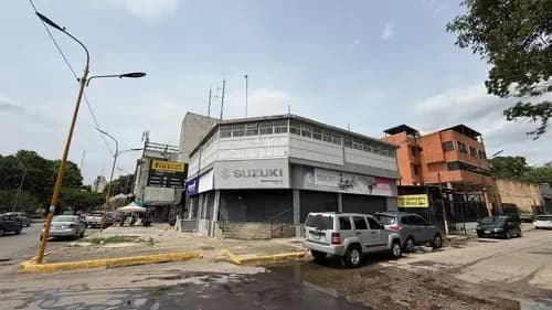 281431 Am* Venta Local - Av. Bolivar Norte Valencia - ( 536 M2 )