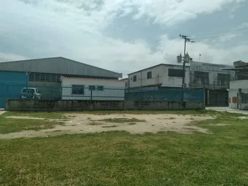 Yasmin Roa Vende Galpon Industrial En Los Guayos Cod 328603