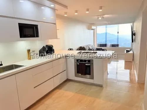 Bello Apartamento En Venta Remodelado En La Tahona 26-18771 Myp