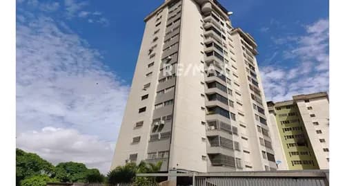 Lindo Y Cómodo Apartamento En Venta En Lomas Del Ávila