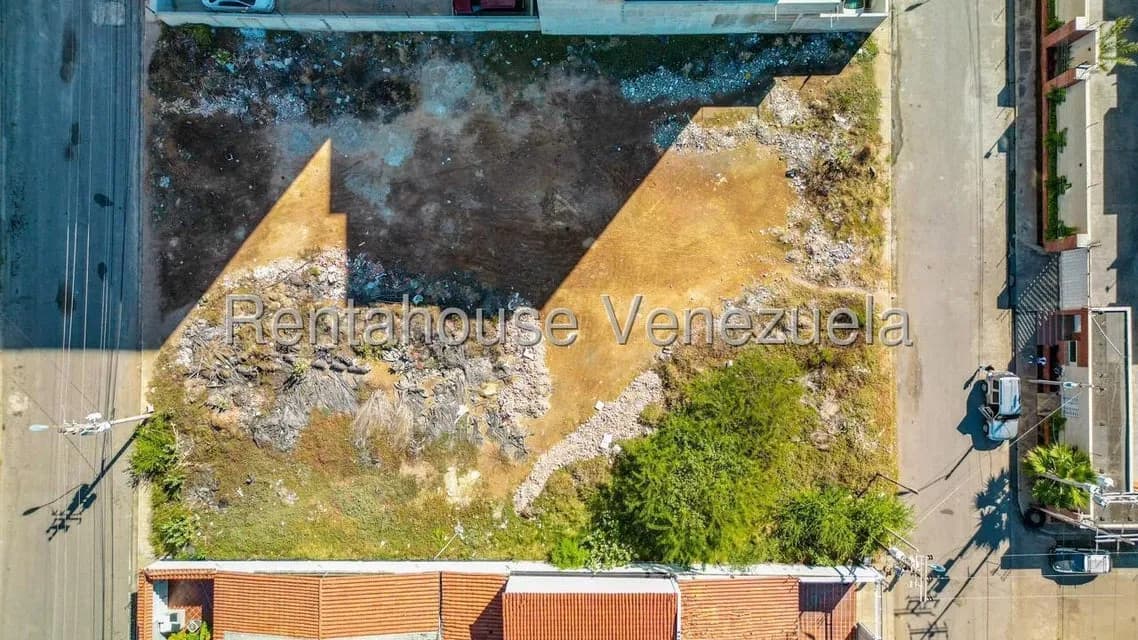 Terreno (Comercial) en Venta en Casco Central, Anzoategui