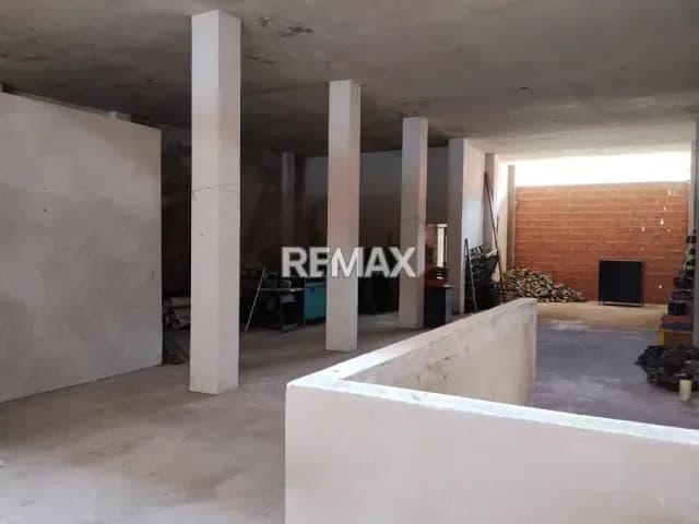 CASA EN OBRA GRIS EN CANEYES EN VENTA