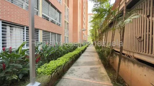 Agp Apartamento En Venta En El Encantado, Remodelado 26-9862