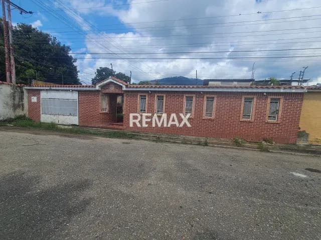Venta Hermosa Quinta en Venta Residencias El Naranjal I