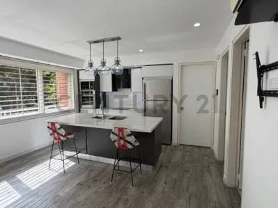Apartamento El Rosal 50mts2 1ha-2ba-2pe