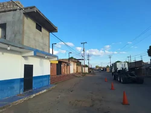 Atlantis Brsca Ofrece En Alquiler Local Comercial En Las Amazonas