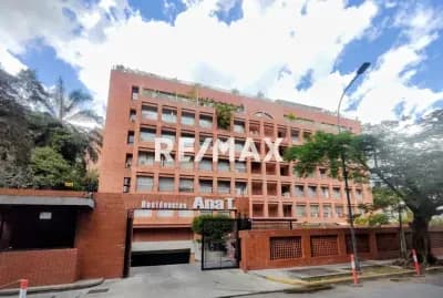 Cómodo y espacioso apartamento en alquiler en PB, en Campo Alegre