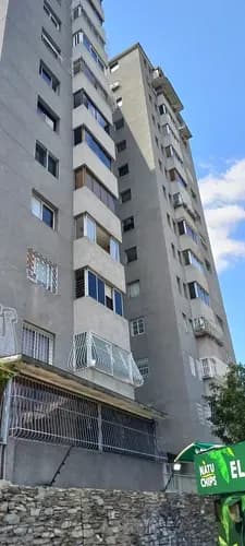 Boulevard Del Cafetal Alquilo Apto Sencillo Y Amoblado De 2hab Y 2 Baños Mas Un Puesto. )