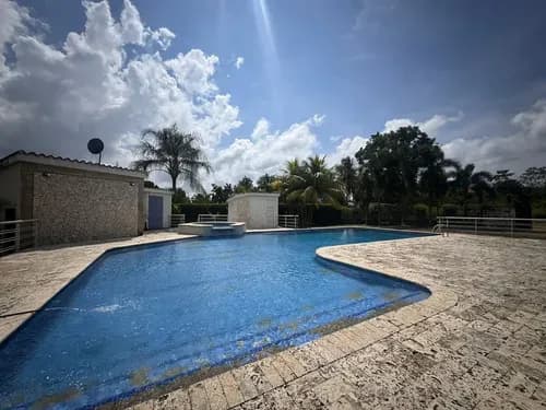 Parcela En Venta El Safari, Valencia Sector. San Rafael, Estacionamiento Para Visitantes, Piscina, Jacuzzi. Dapo