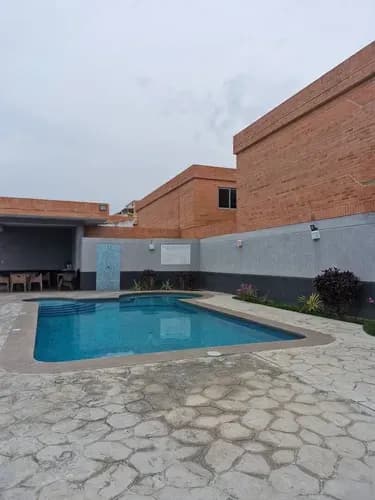 Lt Venta De Townhouse En Santa Cruz San Diego Obra Gris Con Adelantos