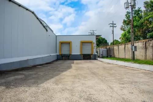 En Venta Excelente Galpón Refrigerado En Valencia Edo. Carabobo (jct)