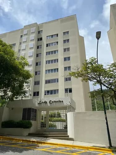 Apto/ Alquiler/ La Esmeralda (la Tahona)/ 147 M2/ 3hab+hab Serv/ 3b+b De Serv/ 3 P/ M/