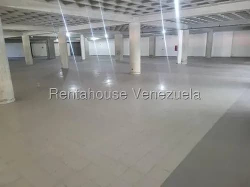 Local En Alquiler. Las Minas De San Antonio. Ideal Para Tienda Por Departamento. Fc // 26-1336