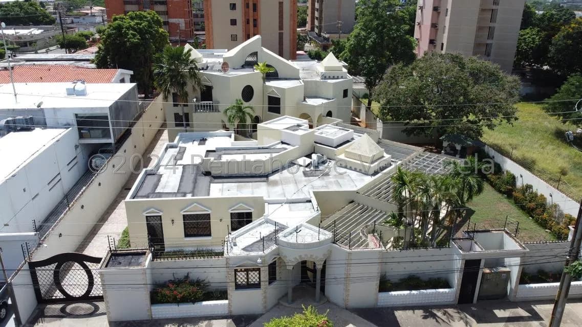 Casa (Multipes Niveles) en Venta en Paraiso, Zulia