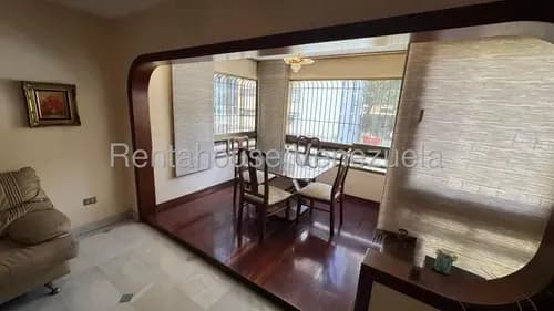 Apartamento En Venta 4 Habitaciones La Florida Piso 3 Hg 26-10401