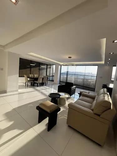 Yasmin Roa Alquila Hermoso Penthouse En Urb. Las Chimeneas Con Inversor Cod 316564