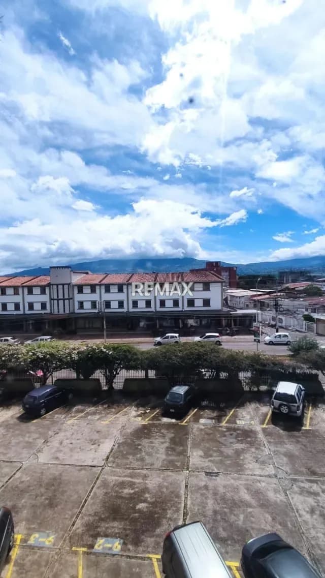 APARTAMENTO EN ALQUILER EN AV FERRERO TAMAYO