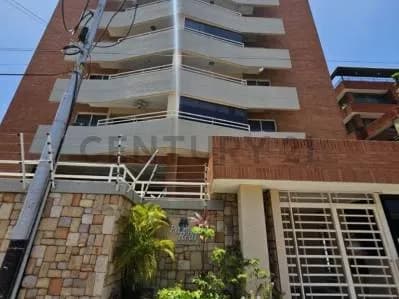 En venta penthouse en el conjunto residencial palma real lecheria